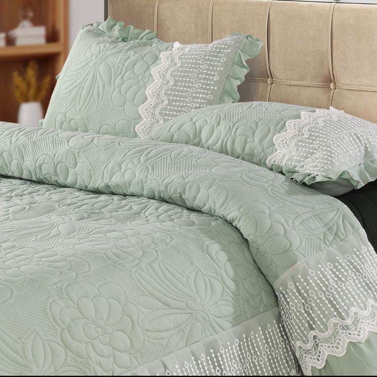 5-Piece Luxury Glace Cotton Bedcover Set with Frill & Lace – Includes Bedcover, Pillow Covers & Cushions (Maroon)
