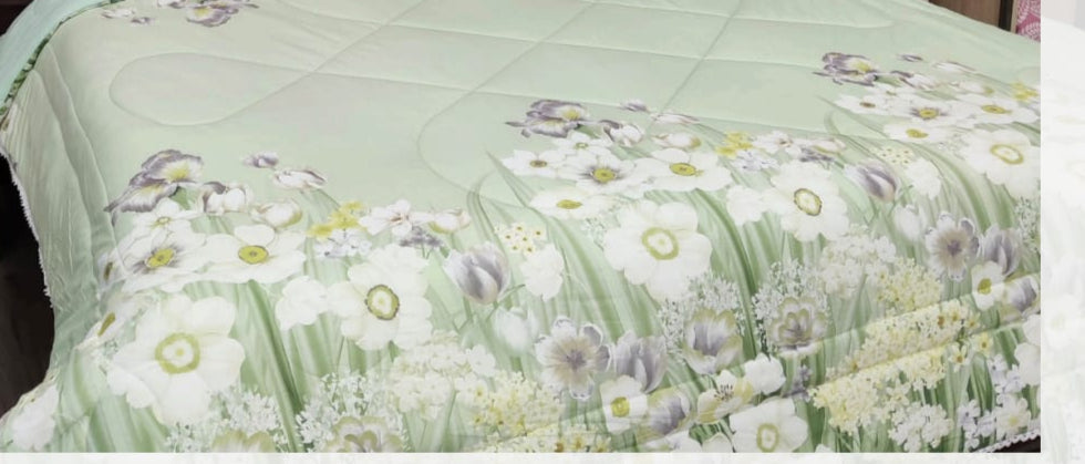 Premium Glace Cotton Floral Comforter with Microfiber Filling & Lace Border – King Size (Mint Green)