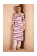 Cream & Wine Pure Cotton Paisley Printed Kurta