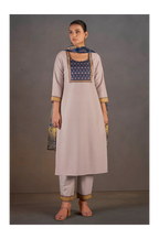 Cream Chinnon Floral Printed Kurta Set