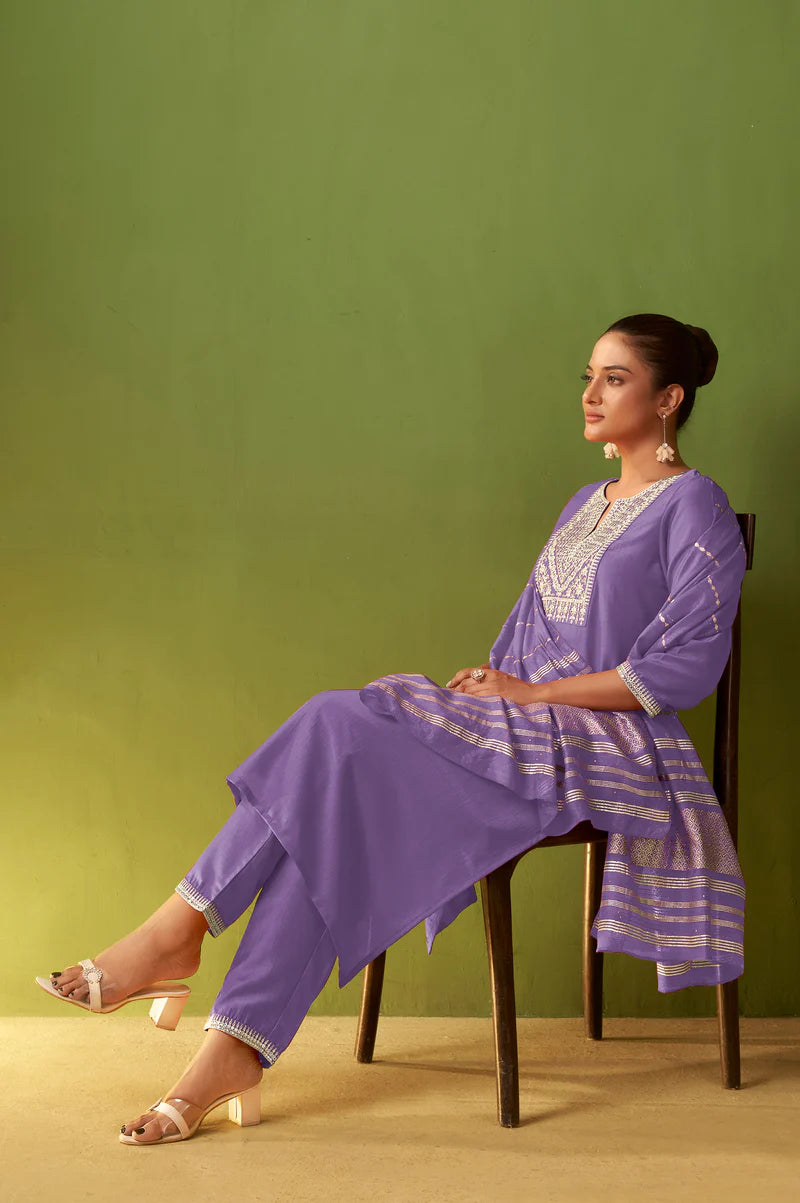 Green Chinon Embroidered Kurta Set with Jacquard Dupatta