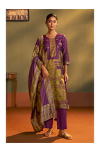 Wine Jacquard Art Silk Fla Wine Kurta Set with Cotton Bottom & Silk Blend Dupatta