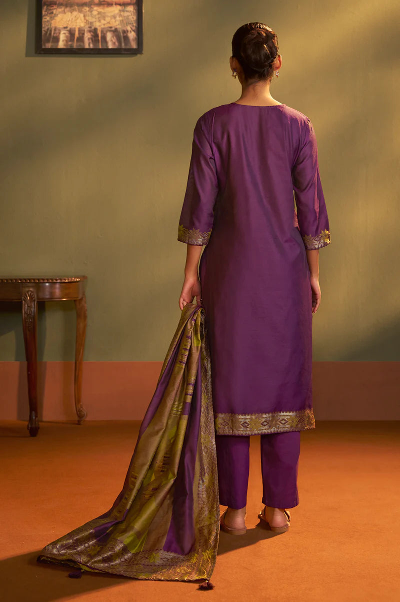 Wine Jacquard Art Silk Fla Wine Kurta Set with Cotton Bottom & Silk Blend Dupatta