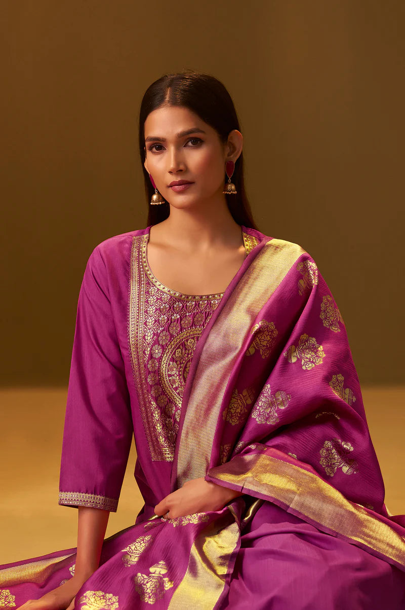 Pink Cotton Blend Jacquard Straight Kurta with Solid Pant and Silk Jacquard Dupatta Set