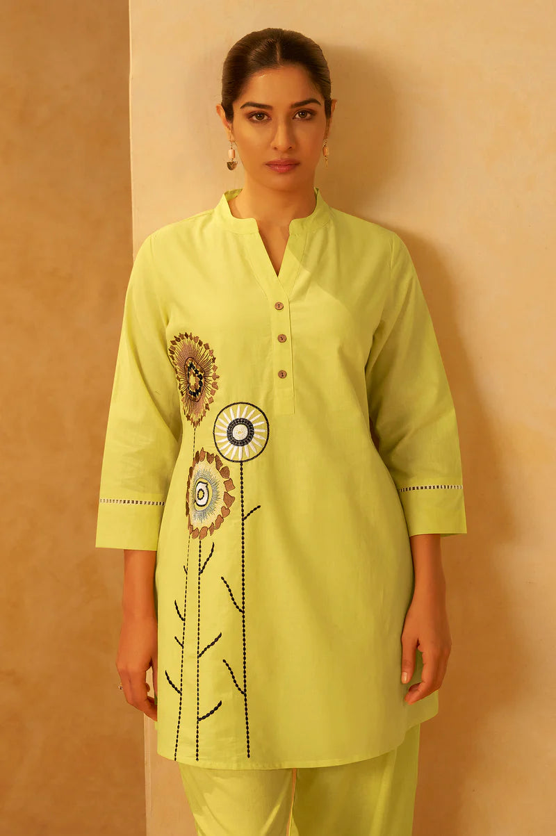 Women Pink Pure Cotton Embroidered Straight Kurta Co-Ord Set