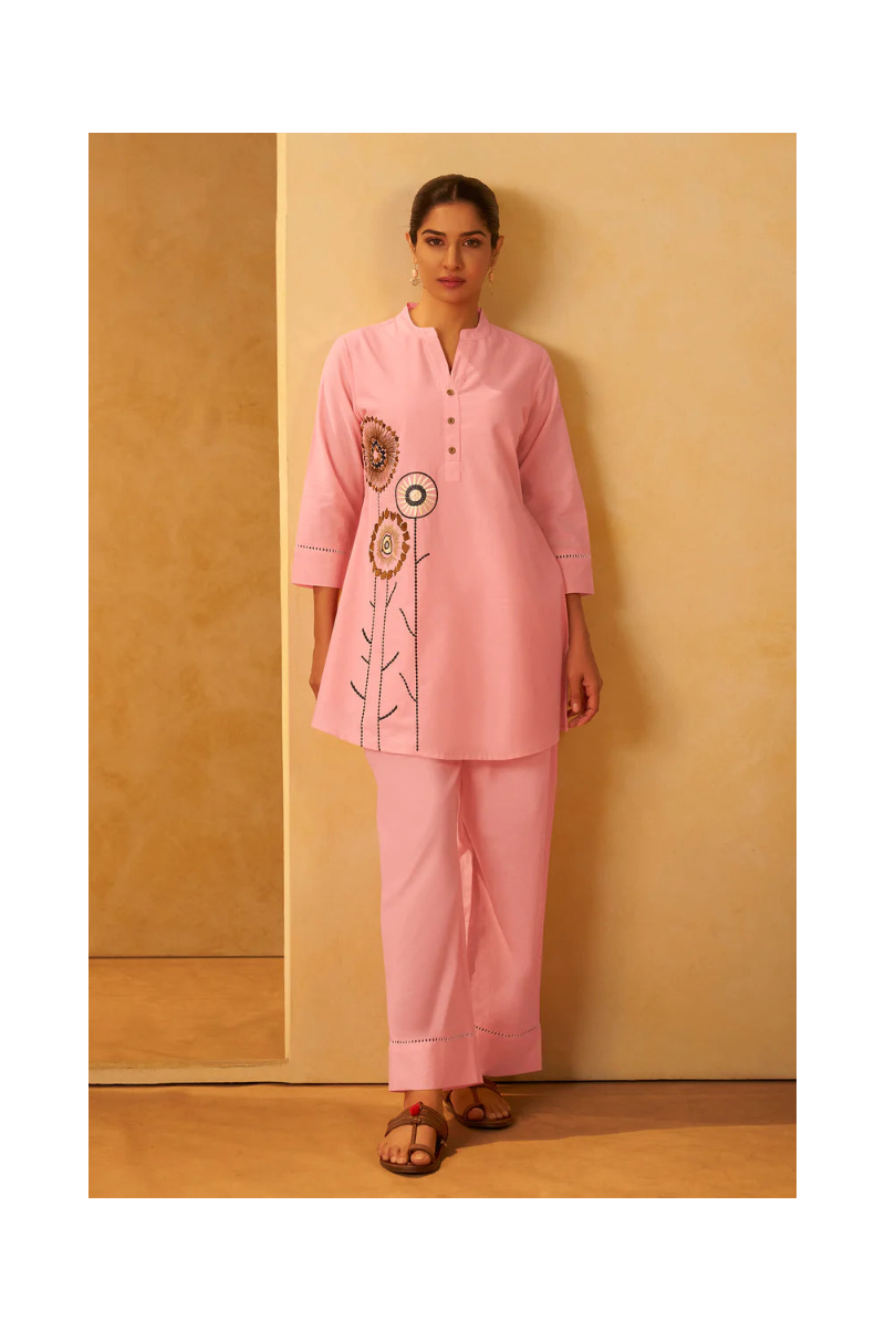 Women Pink Pure Cotton Embroidered Straight Kurta Co-Ord Set