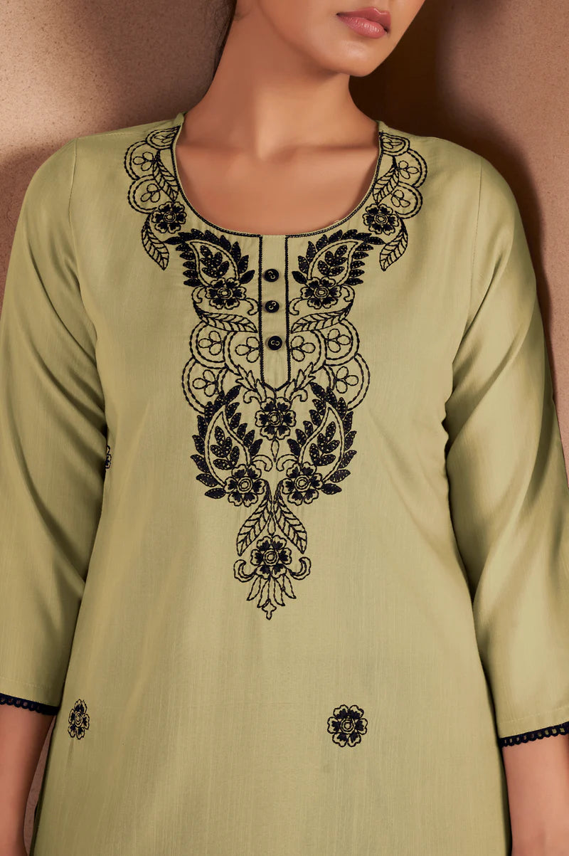 Pista Green Cotton Blend Chikankari Embroidered Kurta