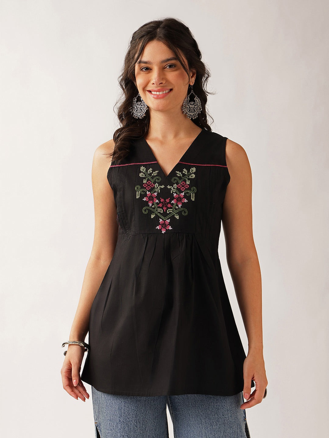 Women's White Embroidered Cotton Sleeveless Tunic Top
