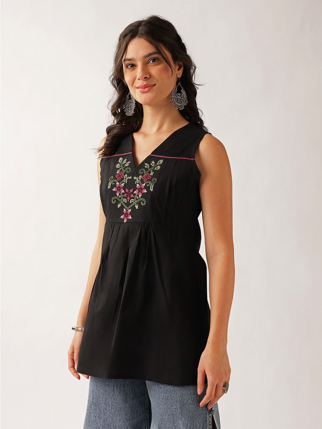 Women's White Embroidered Cotton Sleeveless Tunic Top