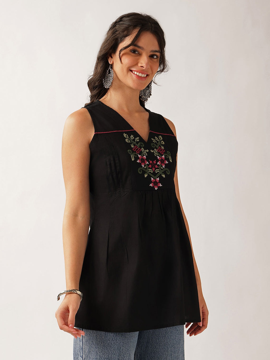 Women's White Embroidered Cotton Sleeveless Tunic Top