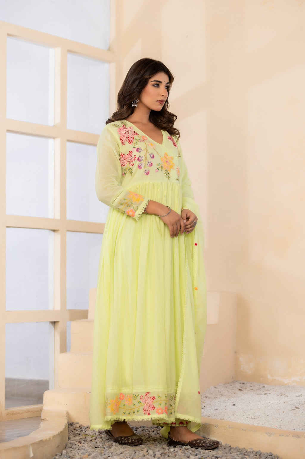 Elegant Mul Cotton Floral Embroidered Set with Dupatta