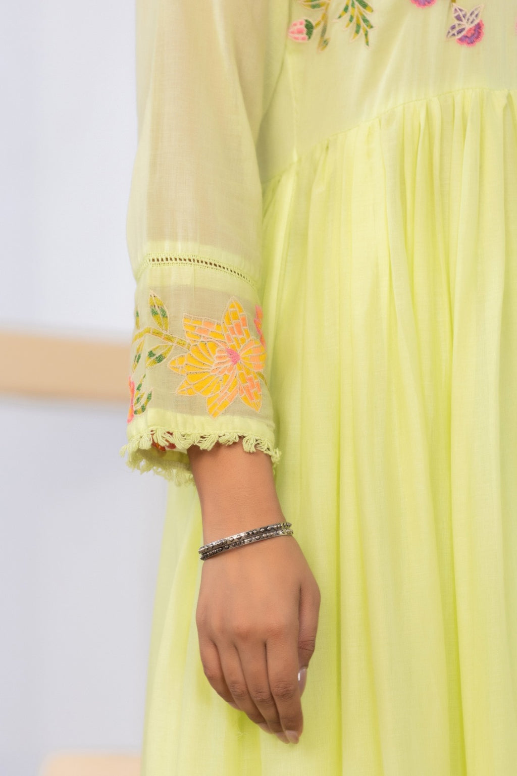Elegant Mul Cotton Floral Embroidered Set with Dupatta