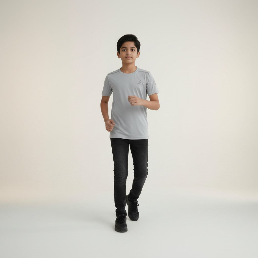 Boys Light Grey Solid T-Shirt – Minimal Sporty Tee