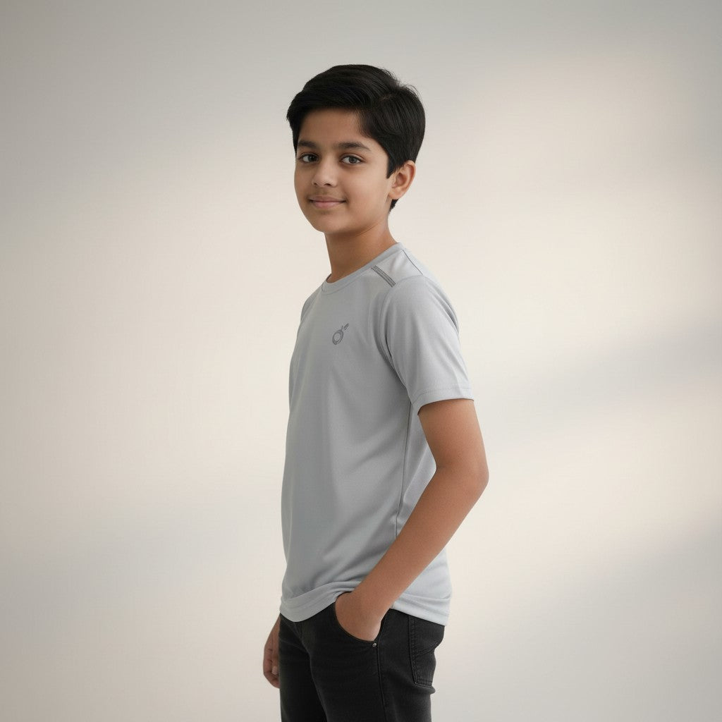 Boys Light Grey Solid T-Shirt – Minimal Sporty Tee