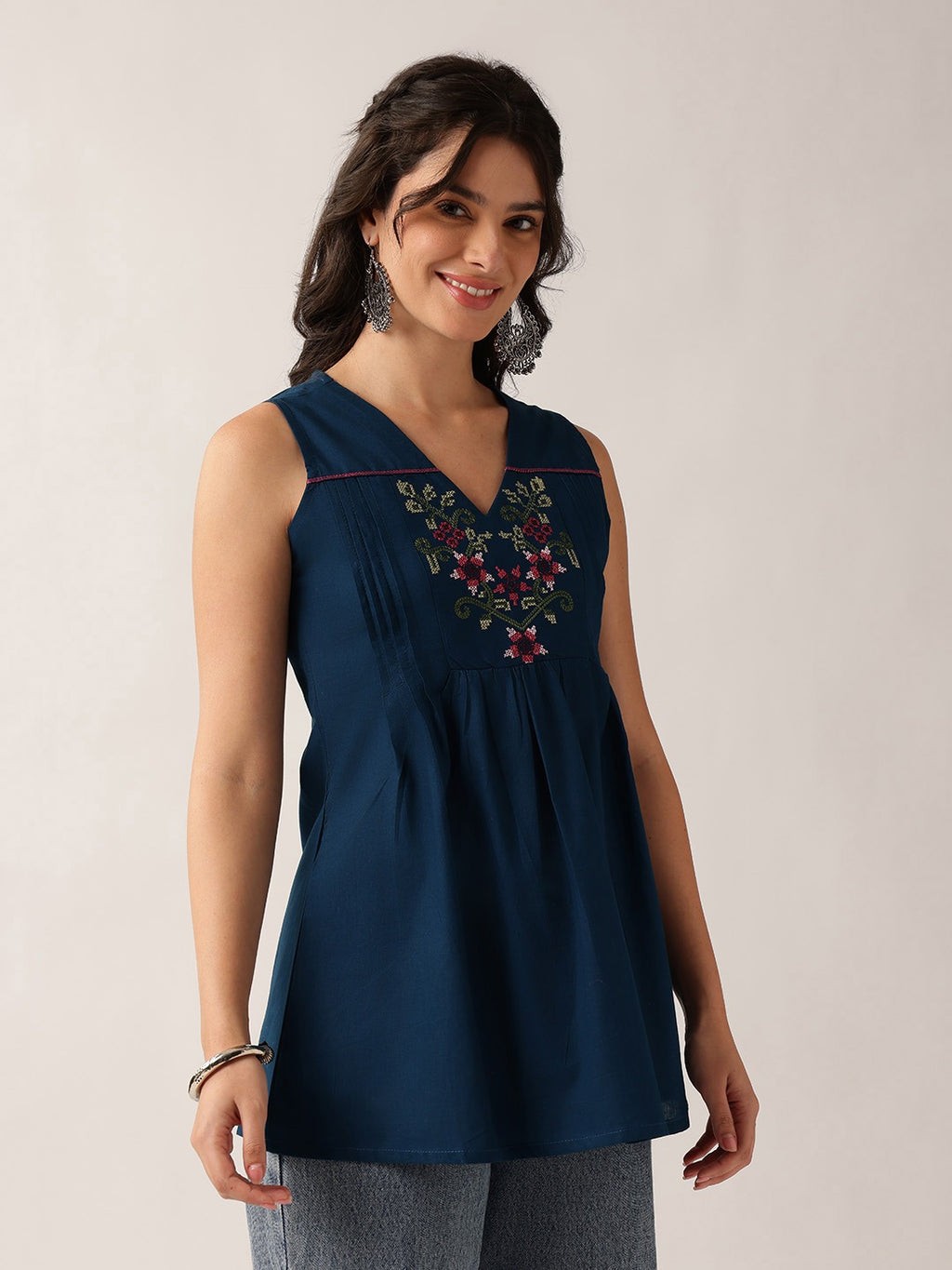 Women's White Embroidered Cotton Sleeveless Tunic Top