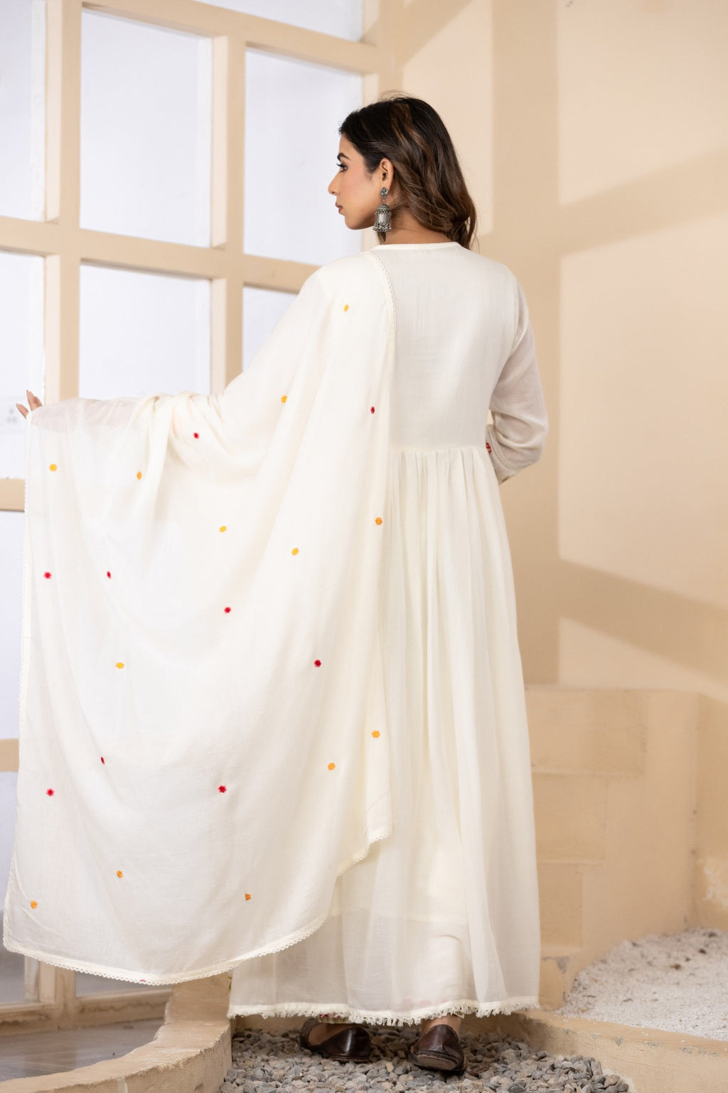 Elegant Mul Cotton Floral Embroidered Set with Dupatta