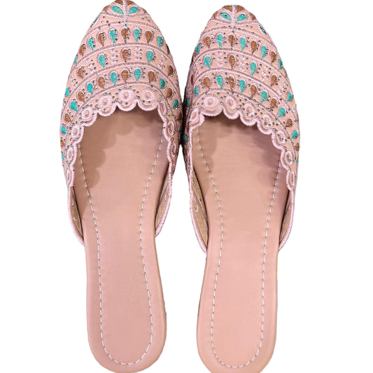 Women’s Pink Embroidered Slip-On Flats – Ethnic Jutti Style