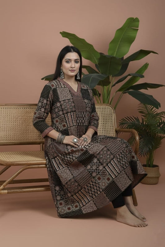 Vegetable Dyed Ajrakh Cotton Kurti – V-Neck | One Side Pocket