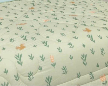 Reversible Fine Glace Cotton Comforter with Microfiber Filling & Lace Border – Solid + Green Floral Print