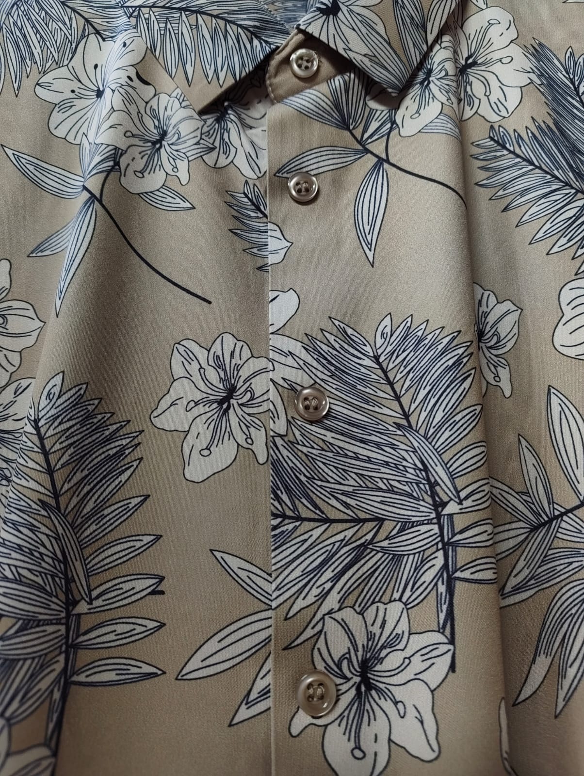 Men's Hawaiian Shirt – Beige Tropical Floral Print, Short Sleeve, Casual Beach Wear – Regular Fit