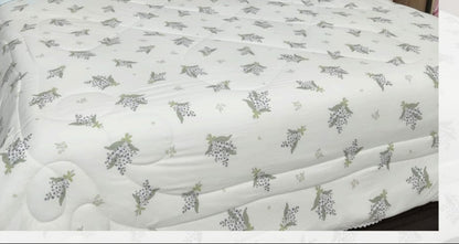 Premium Glace Cotton Floral Comforter with Microfiber Filling & Lace Border – King Size