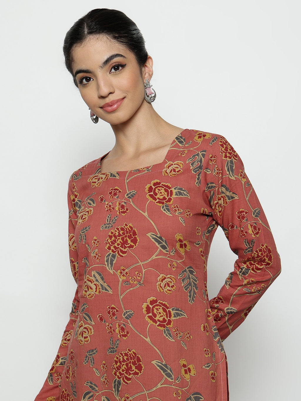 Women’s Cotton Kurti – Elegant Green Floral Printed Kurta