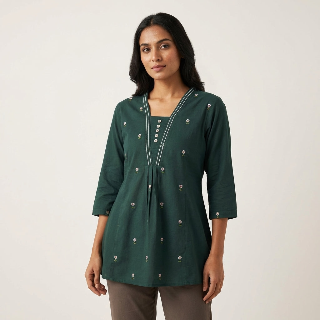Women’s Cotton Embroidered Short Top – Elegant Casual Wear