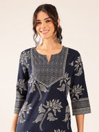 Elegant Purple Printed Straight Kurta