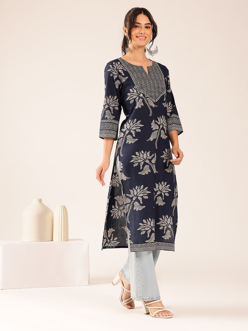 Elegant Purple Printed Straight Kurta