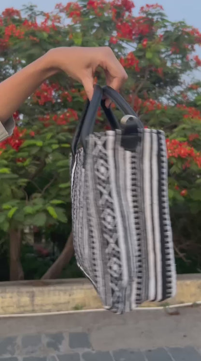 Ebon Jacquard Sling – A Symphony of Style & Craft